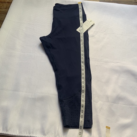 Layer 8 speedy capri leggings size XL - Picture 6 of 7